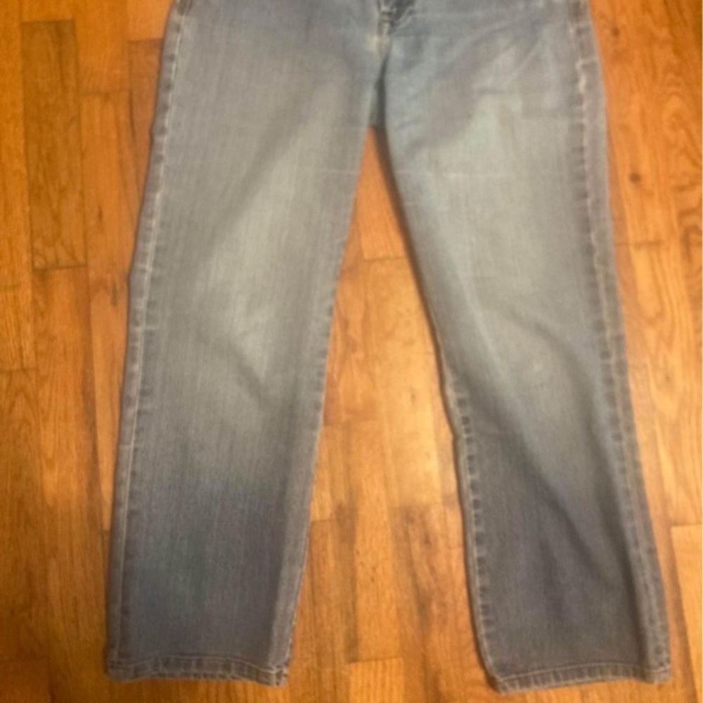 Z. Cavaricci Cropped  Ankle Capri Women Jeans Size 8 inseam 26 1/2 - Picture 2 of 5